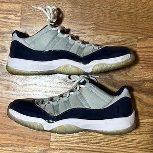 Jordan 11 Georgetown Low